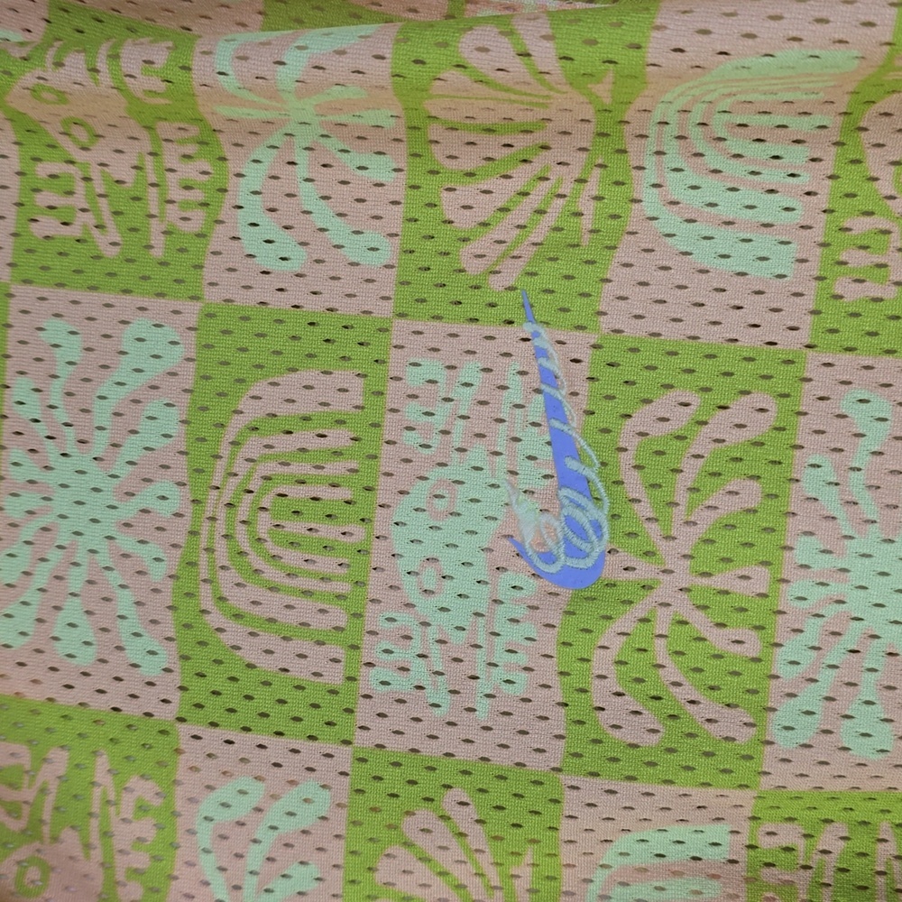 Sold Nike Yellow Casual Button Down Shirt with Geometric Pattern  size L. - Picture 4 of 8